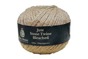 Jutesnöre 150 meter i naturmaterial för skonsam uppbindning av växter.