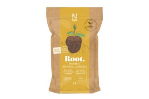 Förpackning med Biohumus ROOT för rotutveckling och jordhälsa